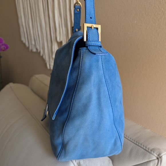 vintage Fendi Mama Forever shoulder bag in blue suede - Picture 5 of 15